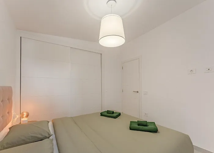 1bdr Seaview In *