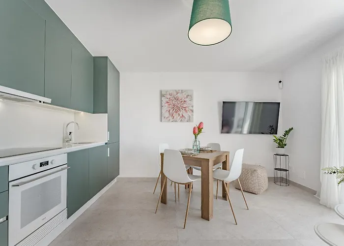 1bdr Seaview In
